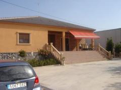 VILLA FOR RENT
