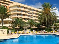 Front line apartment with sea and beach acces