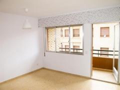 LIGHT-FILLED 2-BEDROOMED FLAT IN THE HEART OF NOVELDA TOWN, (Alicante)