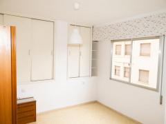 LIGHT-FILLED 2-BEDROOMED FLAT IN THE HEART OF NOVELDA TOWN, (Alicante)
