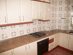 LIGHT-FILLED 2-BEDROOMED FLAT IN THE HEART OF NOVELDA TOWN, (Alicante)