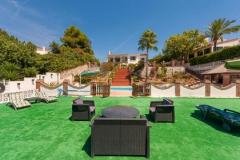 Huge villa home in Mijas, with income from 4 apartments ( circa 500 Euro per night ), pool,