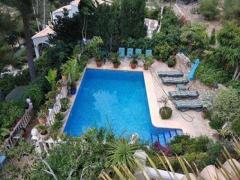 Fantastic villa with self-contained apartment