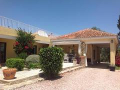 Large Country House/Finca