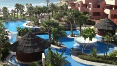 Large luxury 2 bed flat for sale 445,000 euros in Mar Azul Estepona (next to  the Kempinski Hotel)