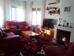 3 Bedroomed 2 Bathroom Detached House Excellent Condition