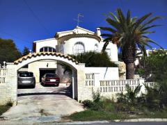 Villa con vista al mar