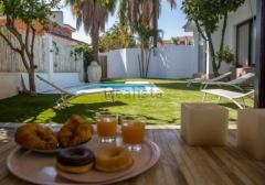 For long term. Beautiful villa with pool close to the beach. Torremolinos Playamar