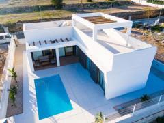 Modern new villa with pool