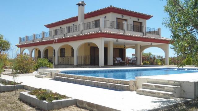 Spanish Villa With Private Pool