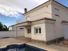 Spanish Villa WIth Pool Minutes From The Beach