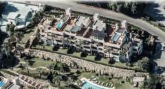 Beautiful apartment with sea and mountain views across Marbella Bay