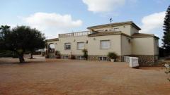 Fabulous Country Villa with Pool, Garage, BBQ/Kitchen, Underbuilt, Solarium, ...
