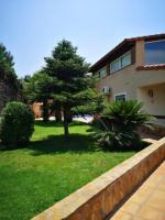 Wonderful cottage 25 km from Valencia, in front of a natural park.