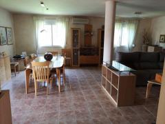 Wonderful cottage 25 km from Valencia, in front of a natural park.