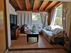 Wonderful cottage 25 km from Valencia, in front of a natural park.