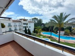 Bright 2 bedroom apartment Puerto Banus