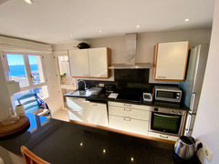 2 Bedrooms Penthouse in Marbella for Rent