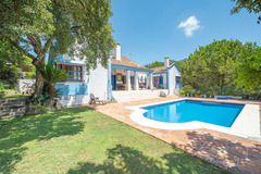 Lovely Finca Style Mediterranean Villa For Sale in Urb. Monte Mayor, Benahavis