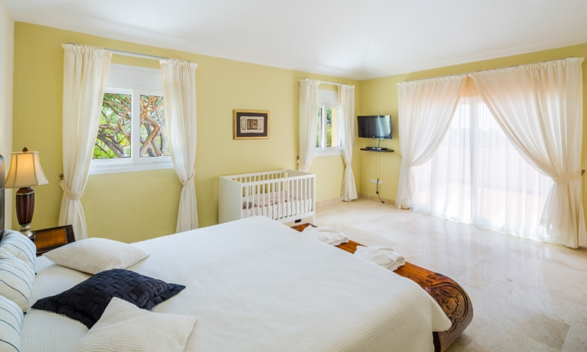 Villa For Sale in The Heart of Elviria Elviria Advertise Free Spanish