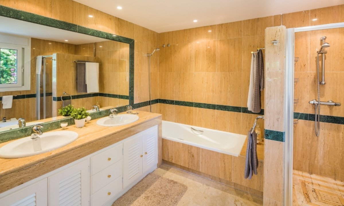 Villa For Sale in The Heart of Elviria Elviria Advertise Free Spanish