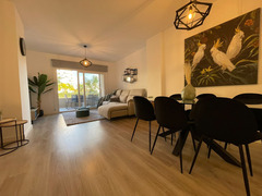 Rent 3 Bedrooms Ground Floor Apartment in Nueva Andalucía