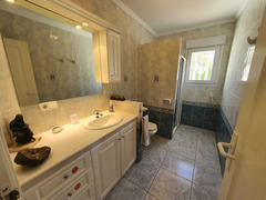 5 bedroom villa for sale