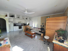 5 bedroom villa for sale