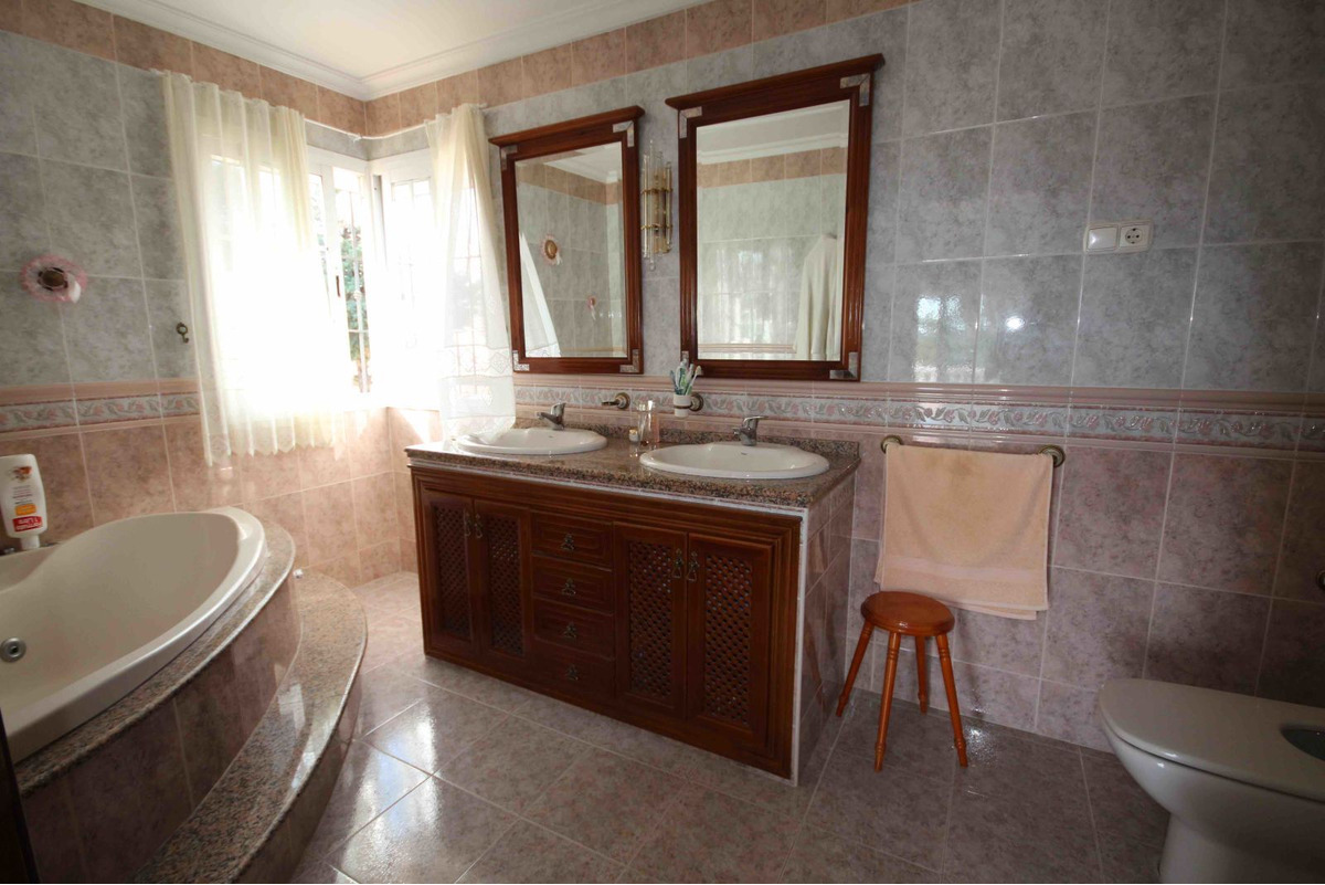 Detached Villa in Málaga Málaga Advertise Free Spanish Properties