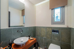 Semi-detached house is located in the famous urbanization of Sierra Blanca,