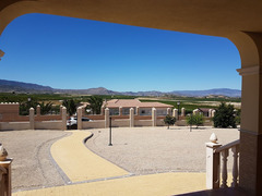 REDUCED Detached Villa, with 4 bedrooms, 3 bathrooms.