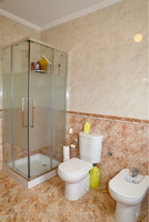 REDUCED Detached Villa, with 4 bedrooms, 3 bathrooms.