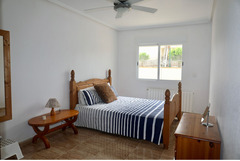 REDUCED Detached Villa, with 4 bedrooms, 3 bathrooms.