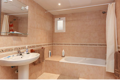 Ground Floor Apartment in Alozaina