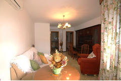 Apartment with very good location near the center of Coín.