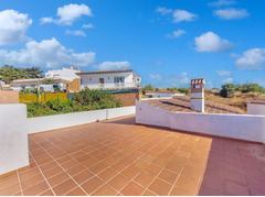 Townhouse in San Enrique