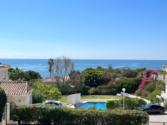 Impressive sea views from all rooms and terraces
