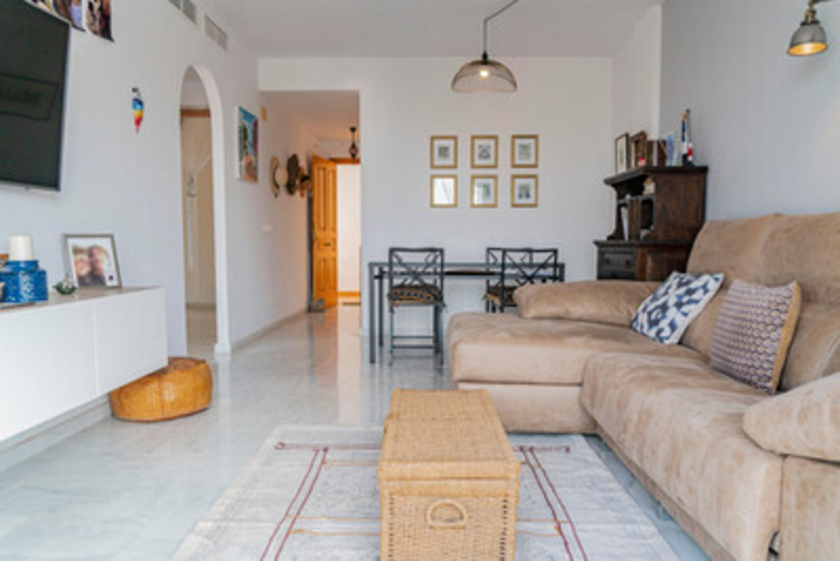 This beautiful apartment is located in Periana Mondrón Advertise Free Spanish Properties, Sell