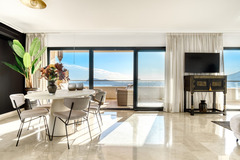 Luxurios upmarket penthouse with spectacular views