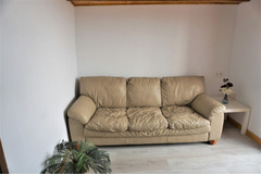 Sayalonga, we find this beautiful townhouse recently renovated
