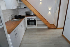 Sayalonga, we find this beautiful townhouse recently renovated