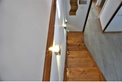 Sayalonga, we find this beautiful townhouse recently renovated