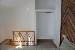 Sayalonga, we find this beautiful townhouse recently renovated