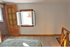 Sayalonga, we find this beautiful townhouse recently renovated