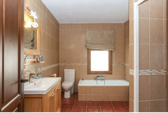 Townhouse in Yunquera