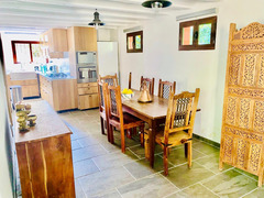 Finca with B&B potential at a very short distance from Alora!
