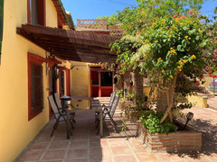 Finca with B&B potential at a very short distance from Alora!