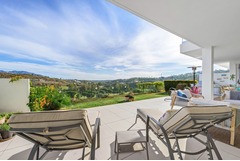 Golf apartment for sale in prime location