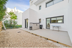 Golf apartment for sale in prime location