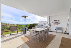 Golf apartment for sale in prime location